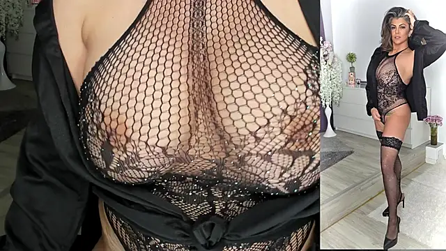 Snapshot of Domixdyva chatting on October 15, 2025, 9:01 pm Domixdyva online show from October 15, 2025, 9:01 pm