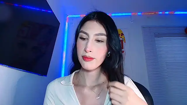 valeria gonzales  online show from March 7, 2026, 10:15 pm