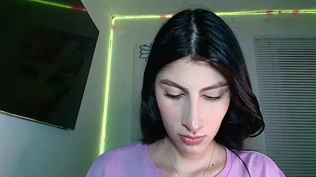 valeria gonzales  online show from February 23, 2026, 11:38 pm