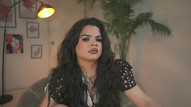 Snapshot of artechloe chatting on December 15, 2025, 5:02 am artechloe online show from December 15, 2025, 5:02 am