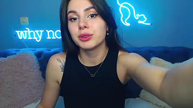 Snapshot of ViollinaLove chatting on March 14, 2025, 2:52 pm ViollinaLove online show from March 14, 2025, 2:52 pm