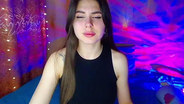 Snapshot of ViollinaLove chatting on March 11, 2025, 8:42 pm ViollinaLove online show from March 11, 2025, 8:42 pm
