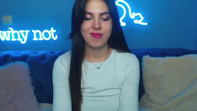 Snapshot of ViollinaLove chatting on March 22, 2025, 2:47 pm ViollinaLove online show from March 22, 2025, 2:47 pm