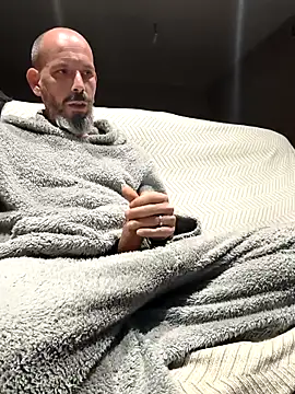 Snapshot of 207RCCam chatting on February 15, 2026, 10:20 pm 207RCCam online show from February 15, 2026, 10:20 pm