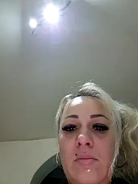 Snapshot of Ruxy42ETT chatting on January 30, 2025, 5:09 am Ruxy42ETT online show from January 30, 2025, 5:09 am