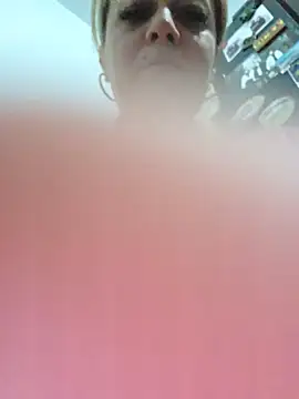 Ruxy42ETT online show from February 26, 2026, 4:12 am