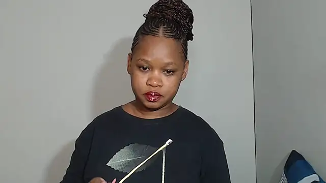 Snapshot of ANGELINE600 chatting on February 15, 2026, 12:26 pm ANGELINE600 online show from February 15, 2026, 12:26 pm