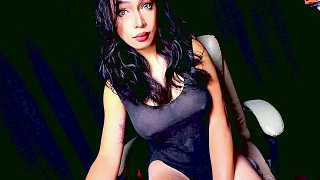 XXsexylongcockXX online show from May 13, 2026, 6:04 pm