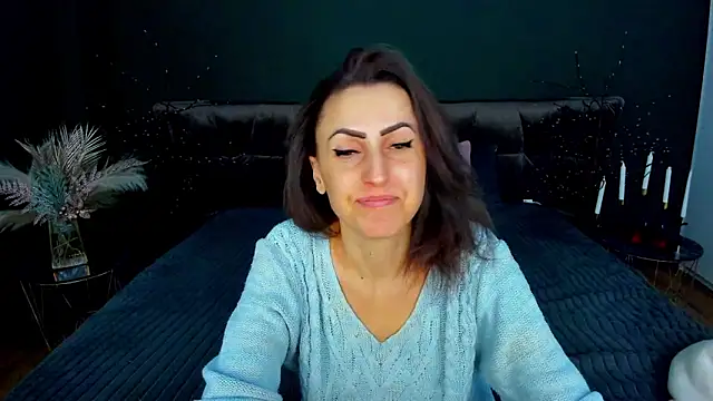 Snapshot of Rebecca_Diamond chatting on February 11, 2026, 6:24 am Rebecca Diamond online show from February 11, 2026, 6:24 am