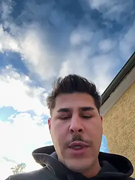 MvM58955050 online show from November 18, 2025, 2:42 pm