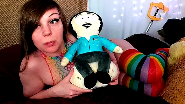 Snapshot of GamerGirlRoxyAndLee chatting on January 17, 2025, 10:34 pm GamerGirlRoxyAndLee online show from January 17, 2025, 10:34 pm