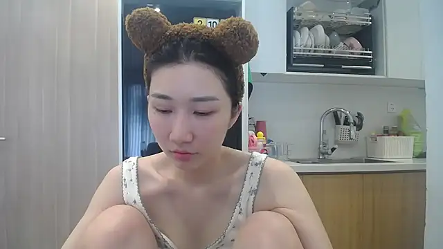 Snapshot of Asiagirll chatting on June 11, 2026, 12:32 am Asiagirll online show from June 11, 2026, 12:32 am