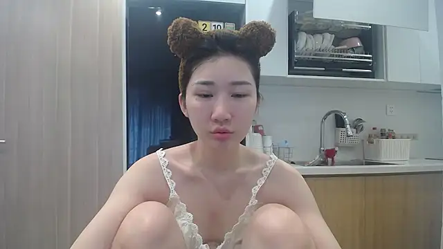 Snapshot of Asiagirll chatting on May 18, 2026, 3:17 am Asiagirll online show from May 18, 2026, 3:17 am