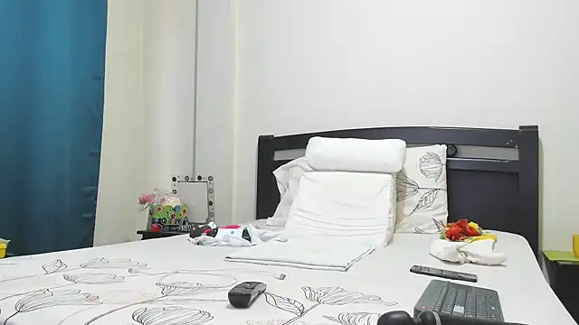 mara2020 69 online show from October 16, 2025, 2:47 pm