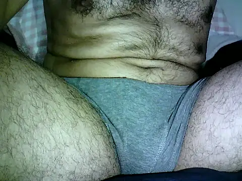 trdancingbear online show from November 4, 2025, 6:44 pm