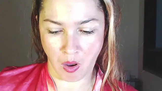 Snapshot of solamatista11 chatting on December 26, 2024, 11:57 pm solamatista11 online show from December 26, 2024, 11:57 pm