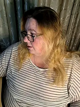 Iceprincess2bad4u online show from May 27, 2026, 6:26 pm