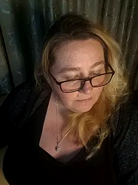 Iceprincess2bad4u online show from May 13, 2026, 6:15 pm