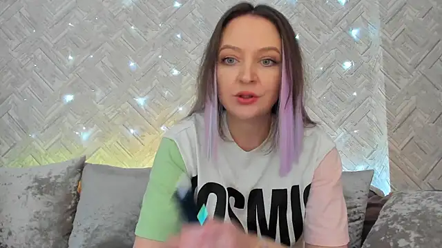 Snapshot of EvaBarsa_ chatting on January 19, 2025, 12:06 am EvaBarsa online show from January 19, 2025, 12:06 am