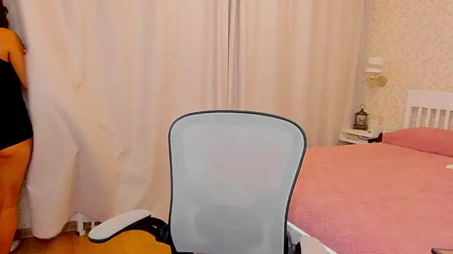 FieryHeart online show from November 14, 2025, 6:11 pm