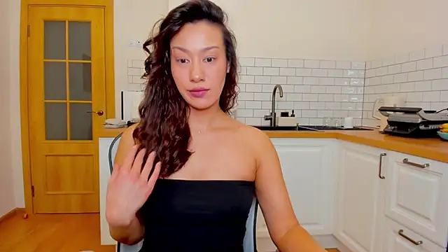 FieryHeart online show from December 18, 2025, 6:12 pm