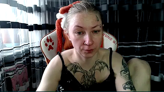 Snapshot of cold_lollipop chatting on February 22, 2026, 7:33 am cold lollipop online show from February 22, 2026, 7:33 am