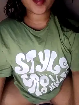 Sweet-Berry online show from January 27, 2025, 9:22 pm