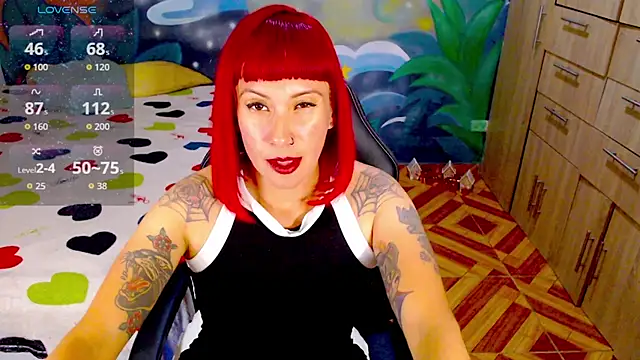 Eimy lorens online show from December 15, 2025, 11:20 pm