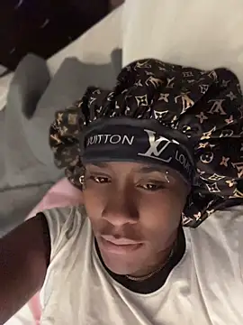 Foreignthababyy online show from May 25, 2026, 9:35 pm
