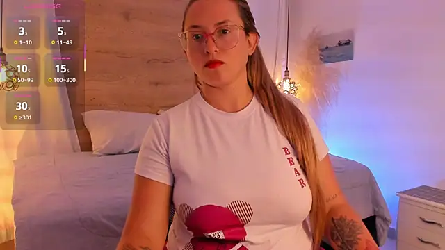 Snapshot of halaaa_1 chatting on January 15, 2026, 7:17 pm halaaa 1 online show from January 15, 2026, 7:17 pm