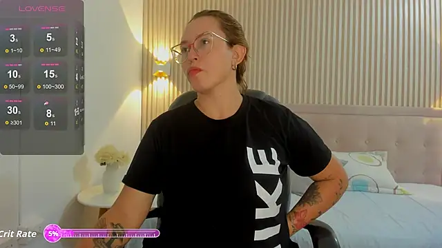 Snapshot of halaaa_1 chatting on October 16, 2025, 12:24 pm halaaa 1 online show from October 16, 2025, 12:24 pm