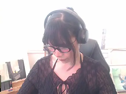 alien  show online show from April 21, 2026, 6:14 pm