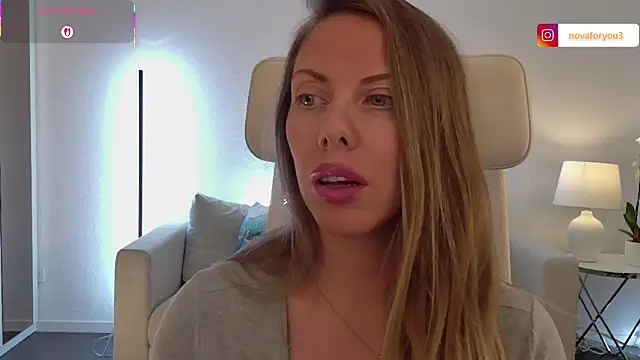 novaforyou1 online show from September 25, 2025, 2:34 pm