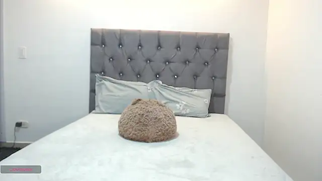 Maya Lewis online show from March 5, 2025, 10:43 pm