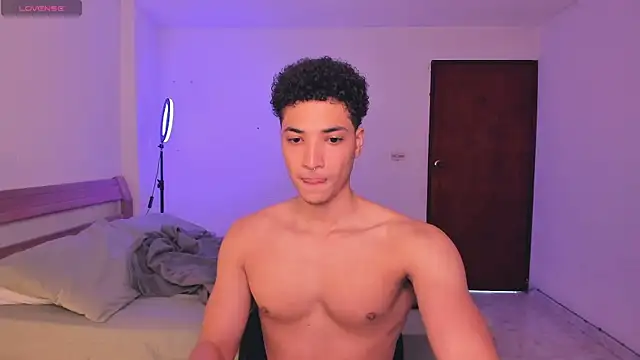 MitchellXD online show from March 12, 2025, 3:29 pm