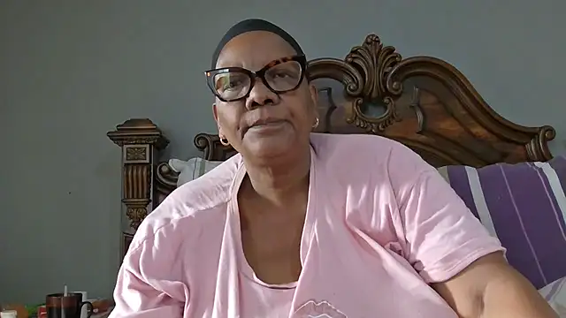 SEXYBOOBSNASS online show from November 25, 2025, 4:46 am