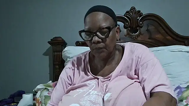 SEXYBOOBSNASS online show from November 27, 2025, 5:02 pm