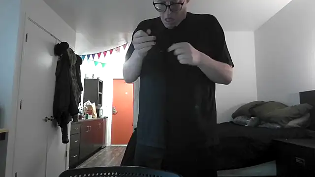 Snapshot of SilasRed chatting on January 1, 2025, 9:31 pm SilasRed online show from January 1, 2025, 9:31 pm