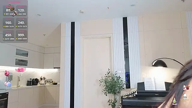 jasmine-jang online show from February 26, 2025, 9:53 pm