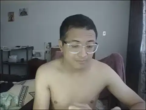 Snapshot of Mghty-cockl88 chatting on October 16, 2025, 1:08 pm Mghty-cockl88 online show from October 16, 2025, 1:08 pm