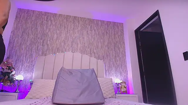 raven lilith  online show from December 21, 2025, 3:08 am