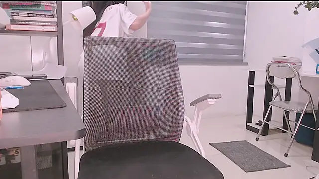 Shyn   online show from March 7, 2026, 6:42 am