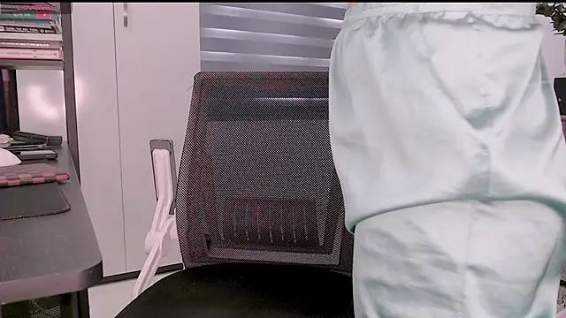 Shyn   online show from March 11, 2026, 4:06 am