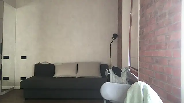 Milena joline online show from July 15, 2026, 3:46 am