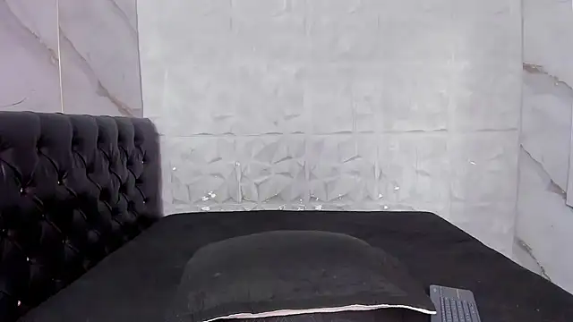 Snapshot of rosalia-04 chatting on March 17, 2026, 7:17 pm rosalia-04 online show from March 17, 2026, 7:17 pm