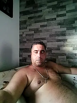 ADRIAN ADI40 online show from October 4, 2025, 2:40 pm