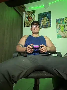 Danielsbigcum online show from April 23, 2026, 5:47 am