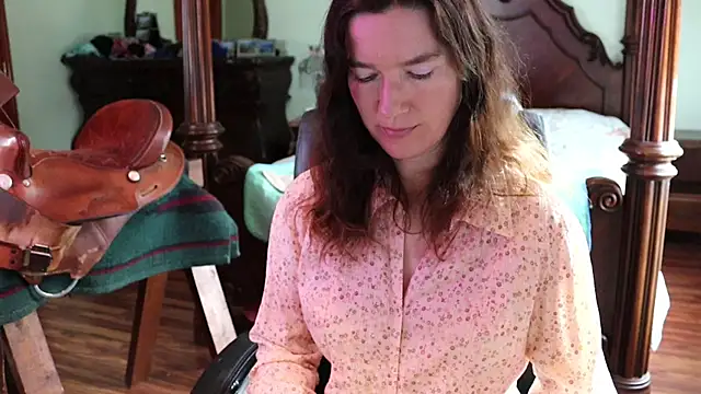 Snapshot of thornburyrose chatting on March 4, 2026, 8:16 pm thornburyrose online show from March 4, 2026, 8:16 pm