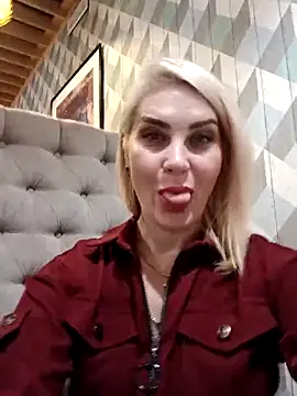 JennyOMay online show from November 29, 2025, 6:13 am