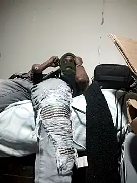 Maculine Stayr online show from December 14, 2024, 1:49 am